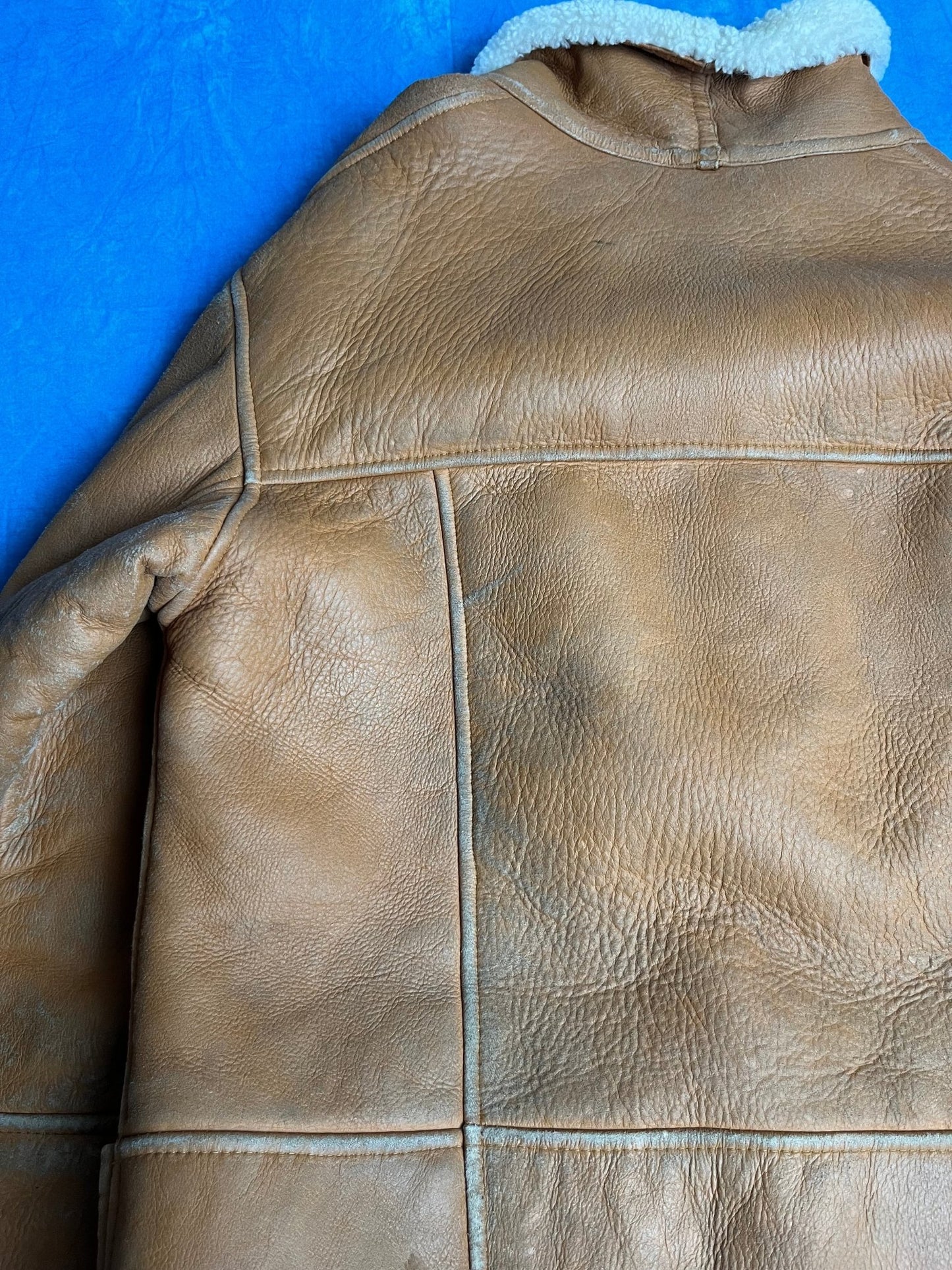 Jasno Brązowy Kożuch z Owczej Skóry 80s L | Piggy Boxer Vintage Shop