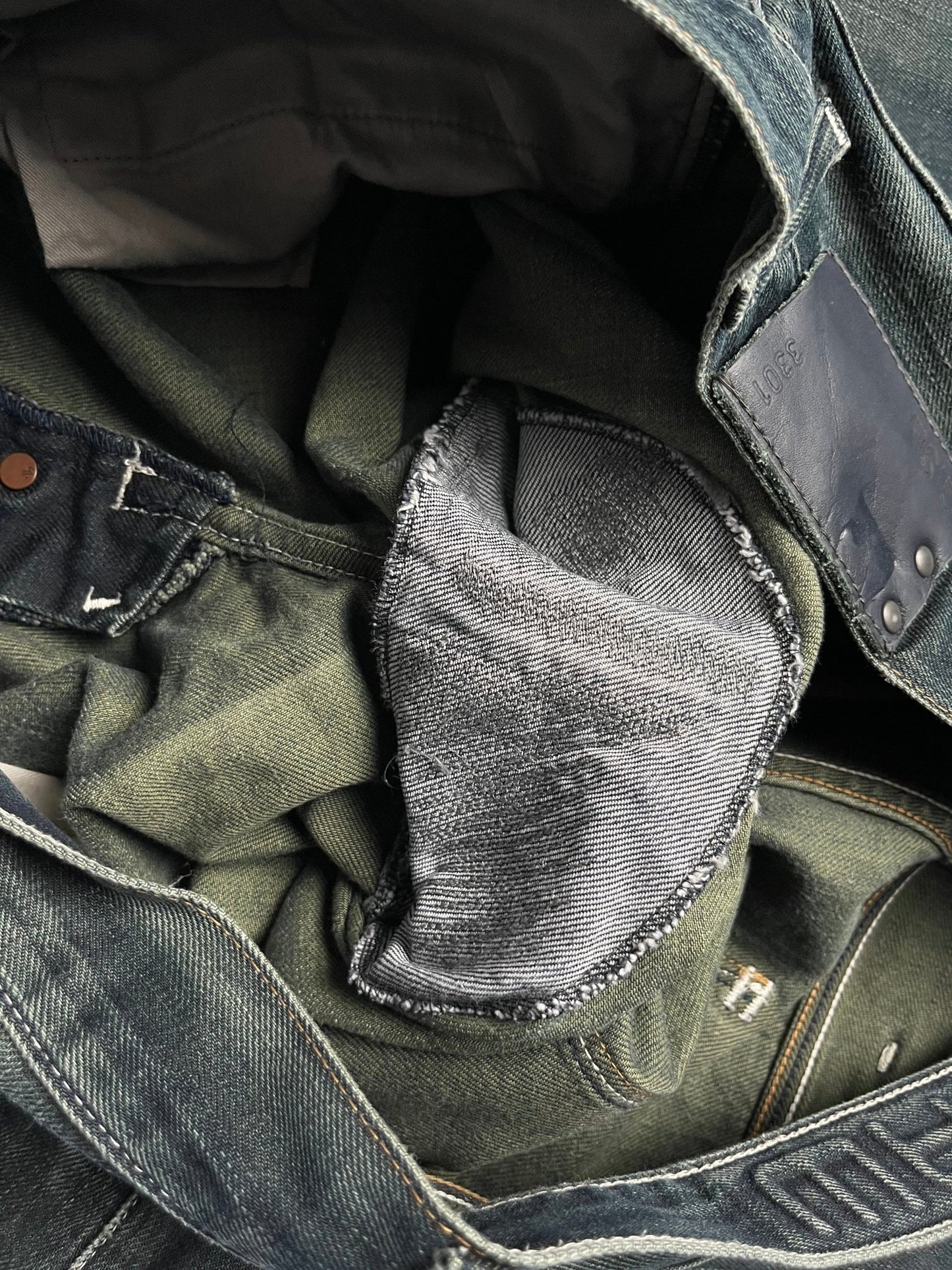 Jeansy G - Star Wash Acid Wash 00s W36 | Piggy Boxer Vintage Shop