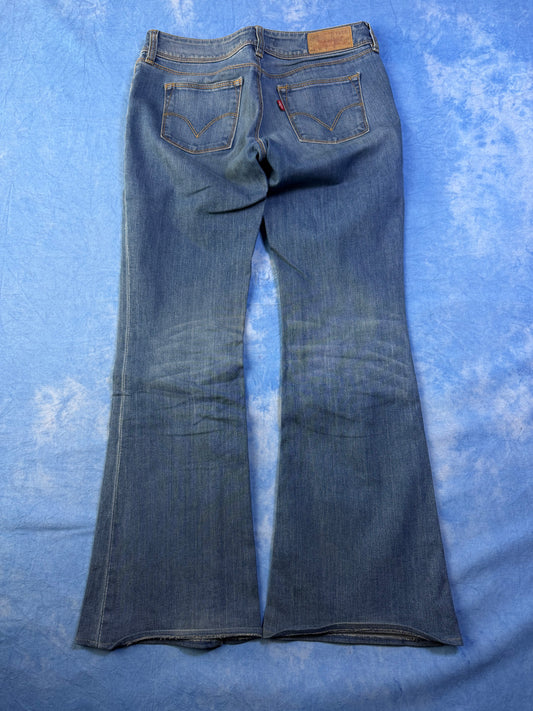 Levi's 479 Women's Bell Bottom Jeans 2000s M