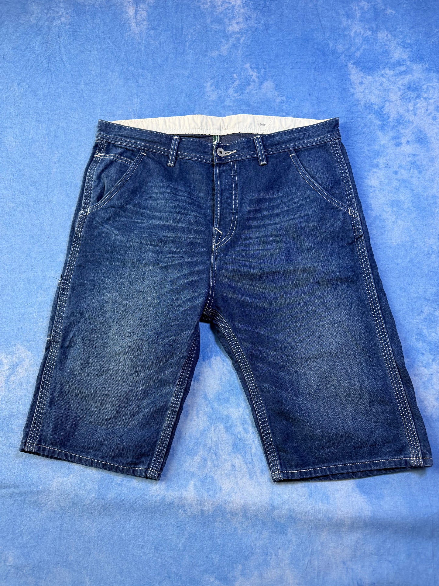 Levi's 2000s Denim Shorts L