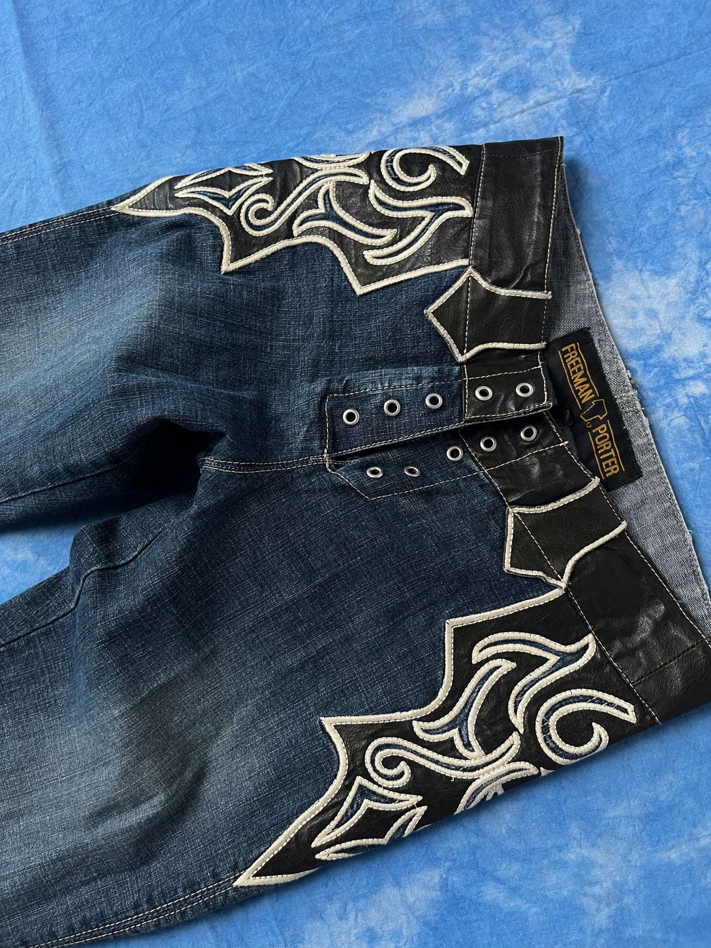 Damskie Dzwony Jeansowe Freeman T. Porter Shakira Patch 00s XS