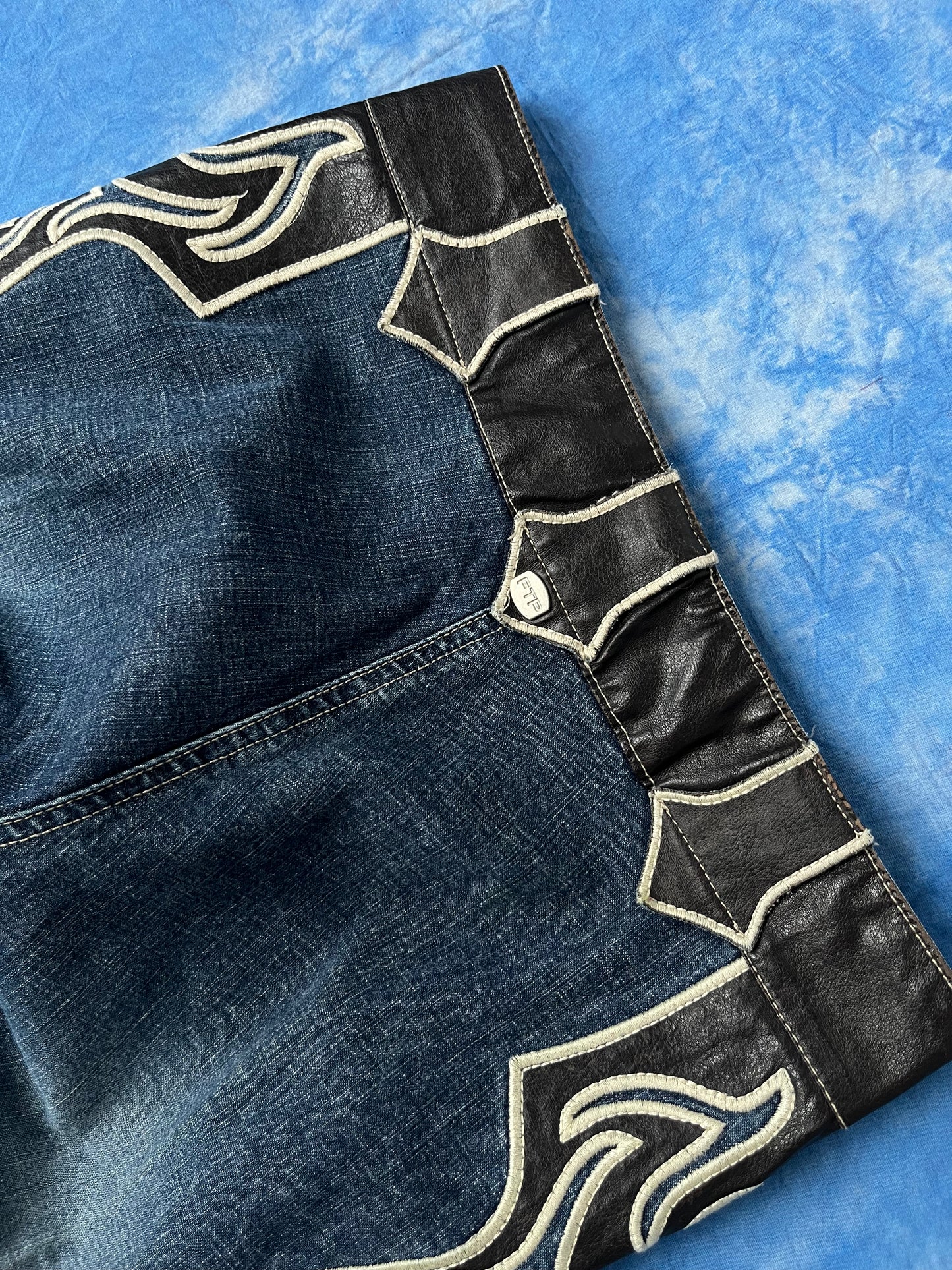 Damskie Dzwony Jeansowe Freeman T. Porter Shakira Patch 00s XS