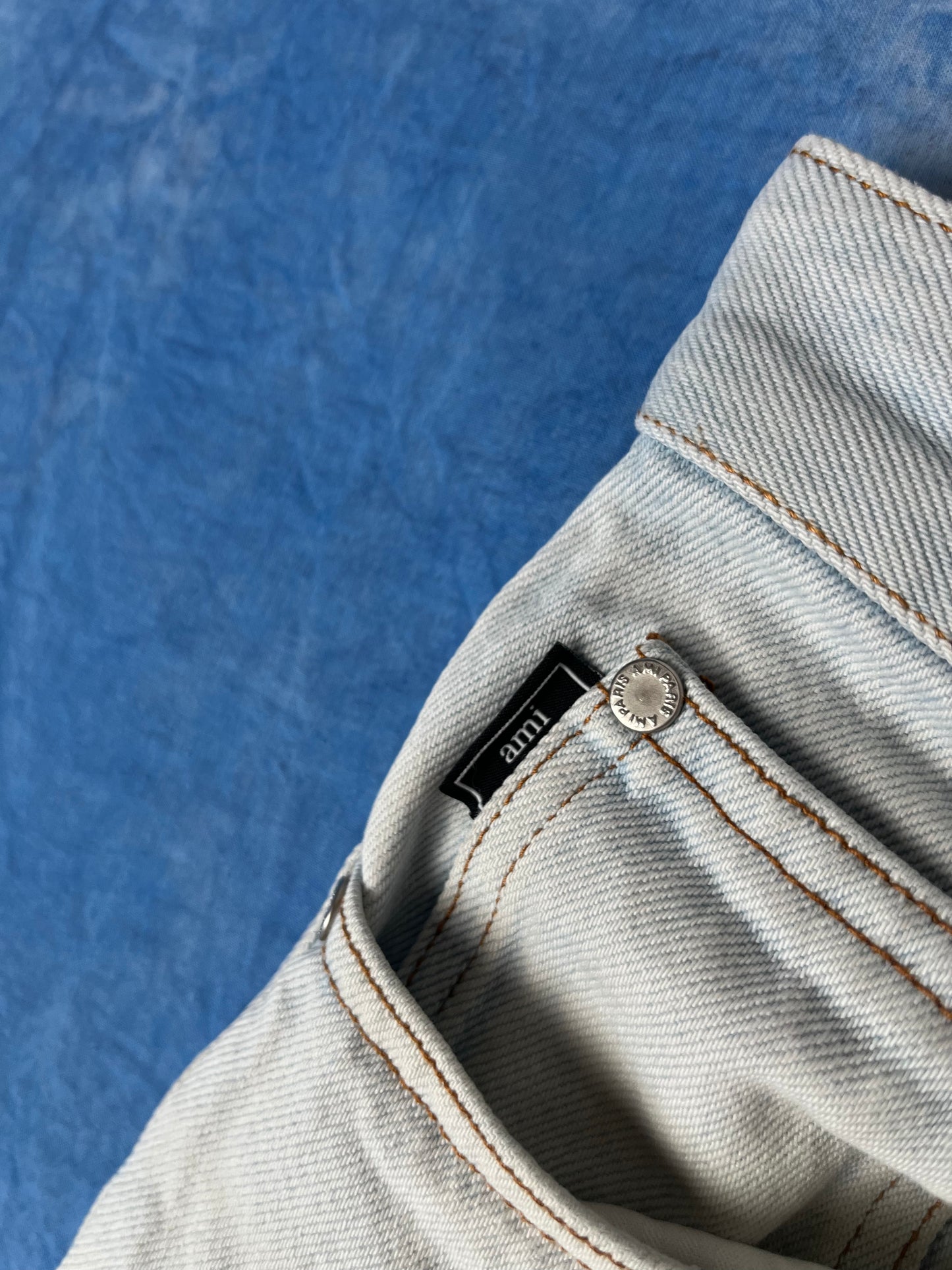 Jeansy AMI Paris 459 Light Blue M