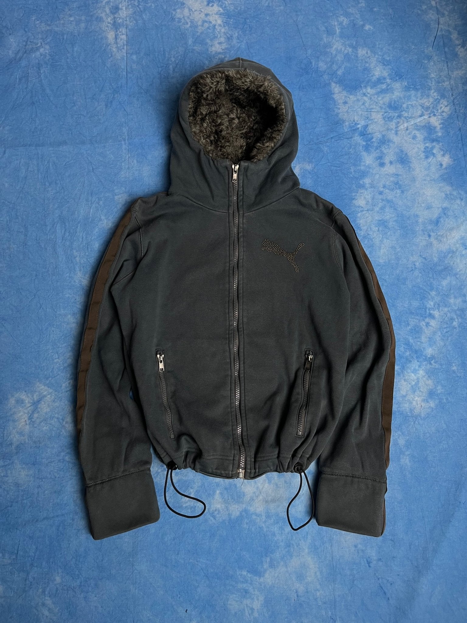 Bluza Rozpinana Puma z Kapturem i Sztucznym Futrem 00s XS | Piggy Boxer Vintage Shop