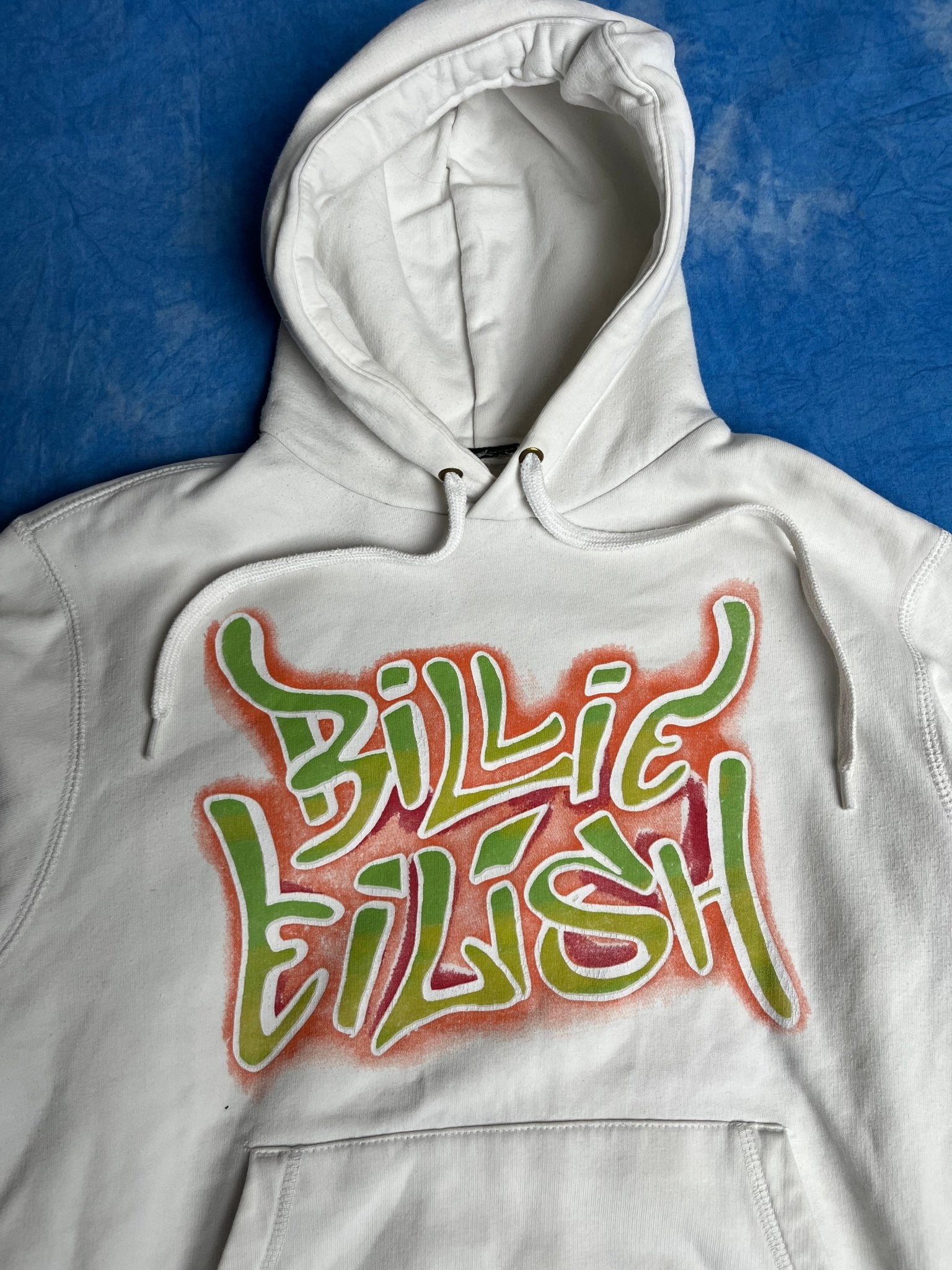 Bluza z Kapturem Billie Eilish Graffiti S | Piggy Boxer Vintage Shop
