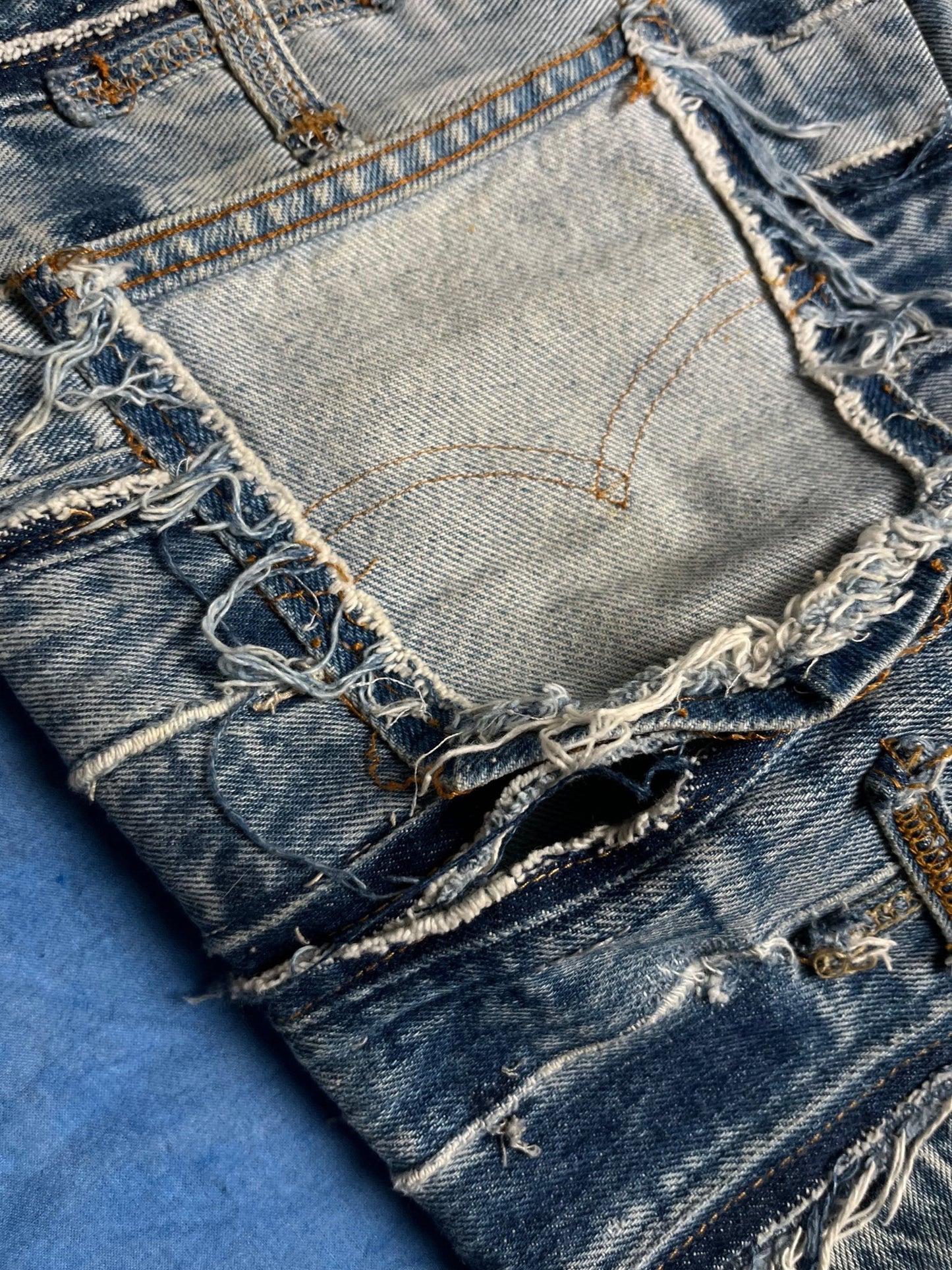 Custom Dzownyy Jeansy Levi's Multipocket z z 1996r M | Piggy Boxer Vintage Shop