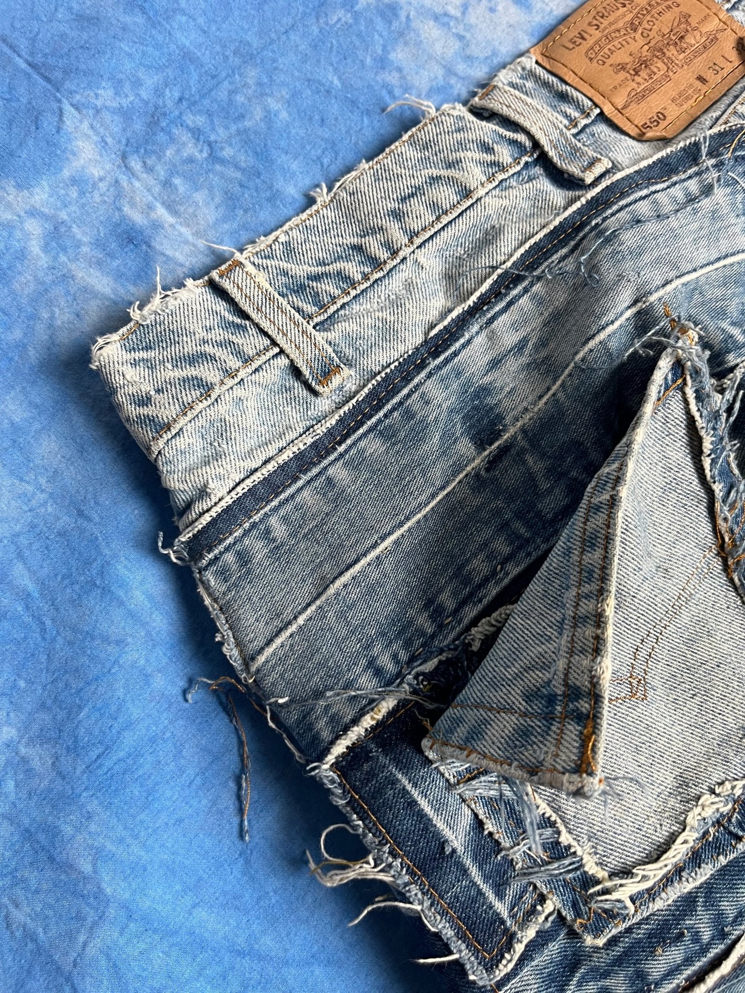 Custom Dzownyy Jeansy Levi's Multipocket z z 1996r M | Piggy Boxer Vintage Shop