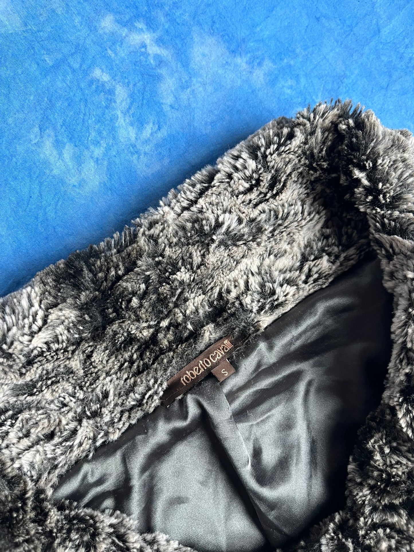 Damskie Sztuczne Futro Roberto Cavali 00s S | Piggy Boxer Vintage Shop