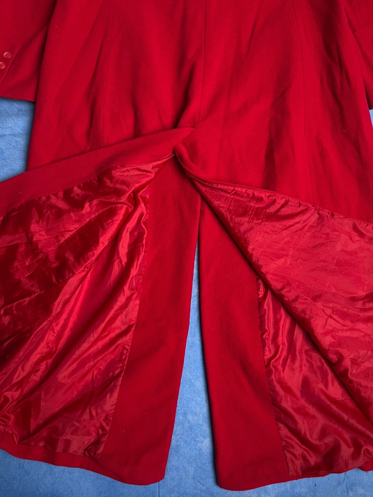 Długi Czerwony Płaszcz Wełniano Kaszmirowy 90s L | Piggy Boxer Vintage Shop