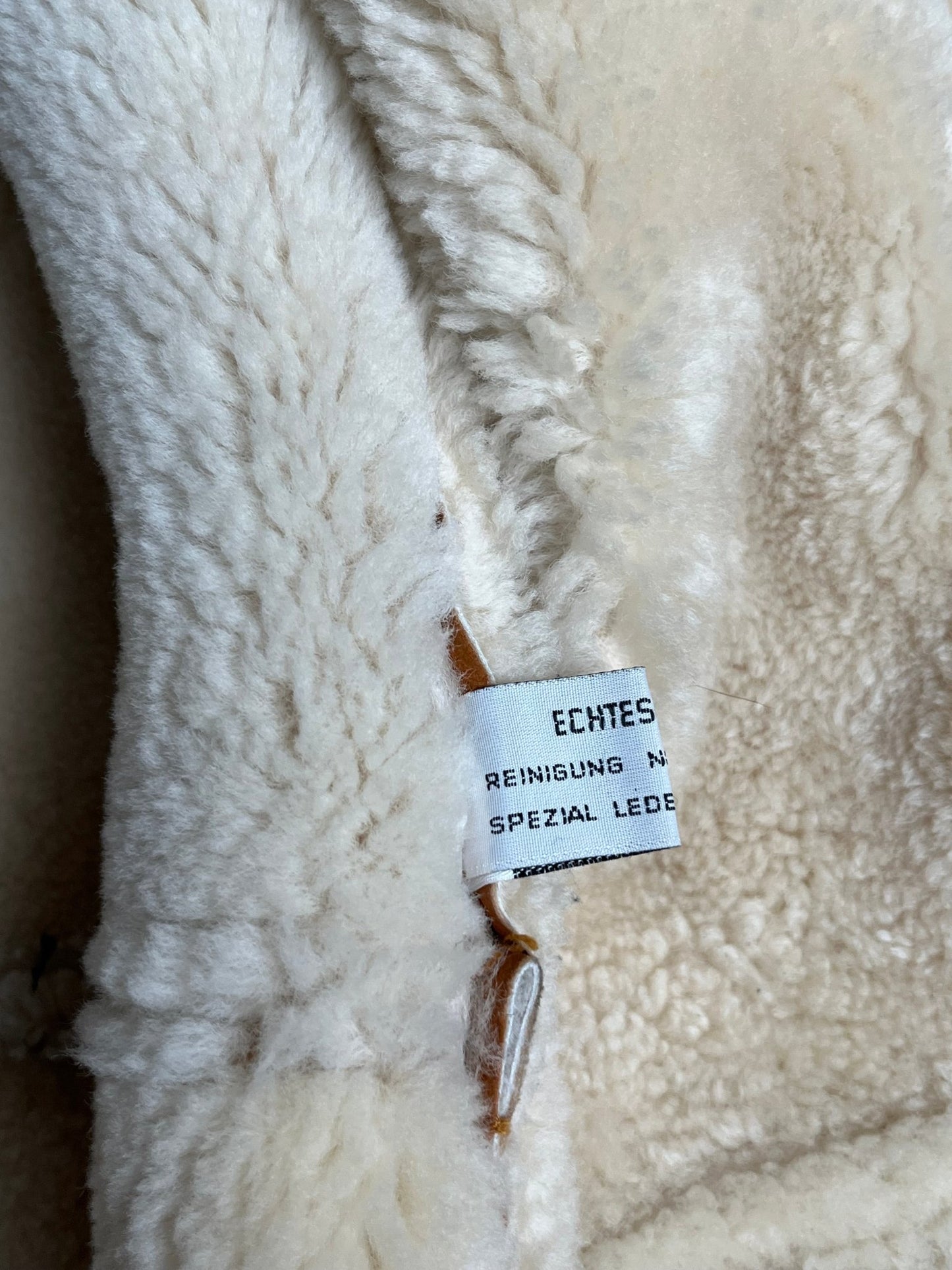 Jasno Brązowy Kożuch z Owczej Skóry 80s L | Piggy Boxer Vintage Shop