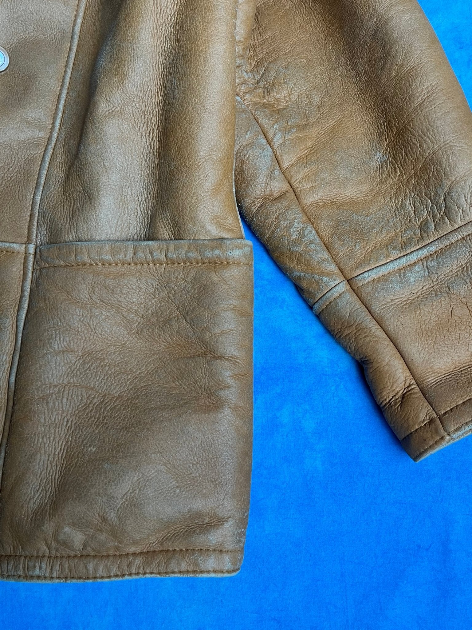 Jasno Brązowy Kożuch z Owczej Skóry 80s L | Piggy Boxer Vintage Shop