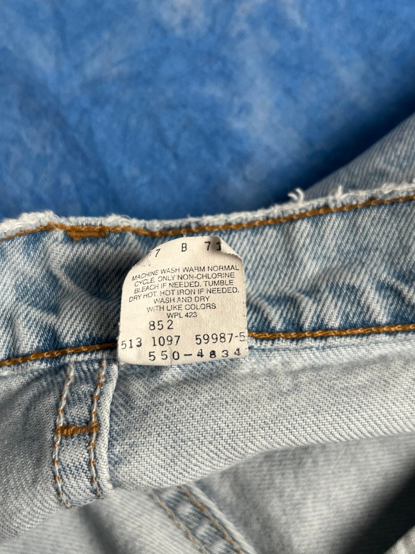 Jeansy Baby Blue Levi's 550 z 1997r Made in USA 33x34 | Piggy Boxer Vintage Shop