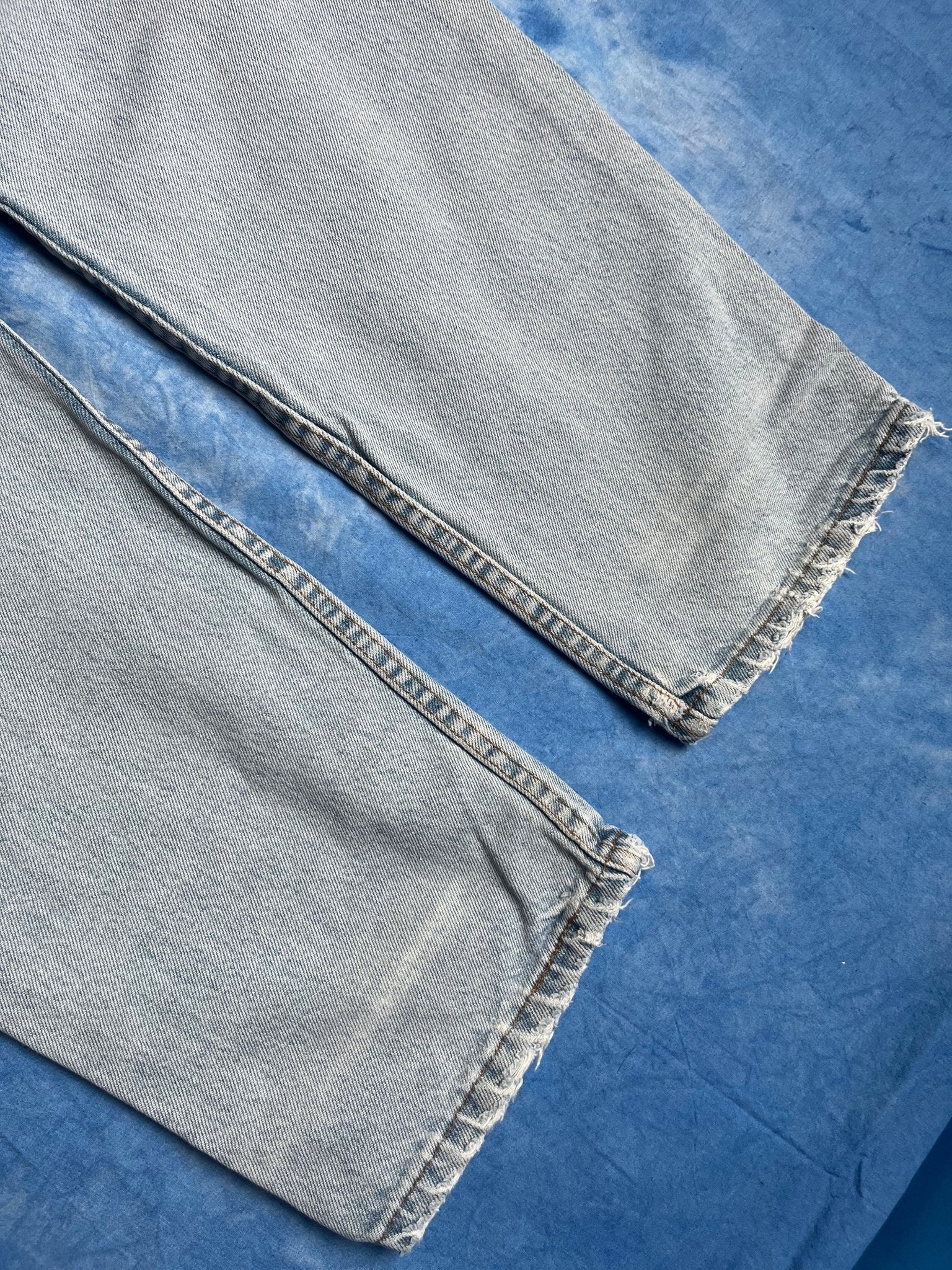 Jeansy Baby Blue Levi's 550 z 1997r Made in USA 33x34 | Piggy Boxer Vintage Shop