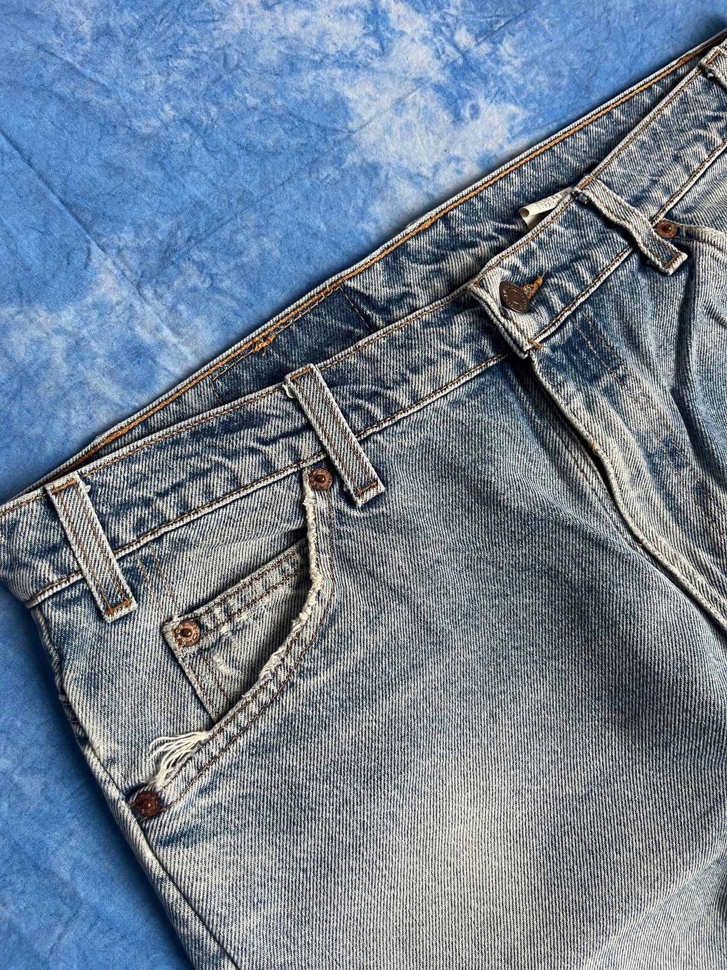 Jeansy Levi's 505 z 1997r Made in USA 36x34 | Piggy Boxer Vintage Shop