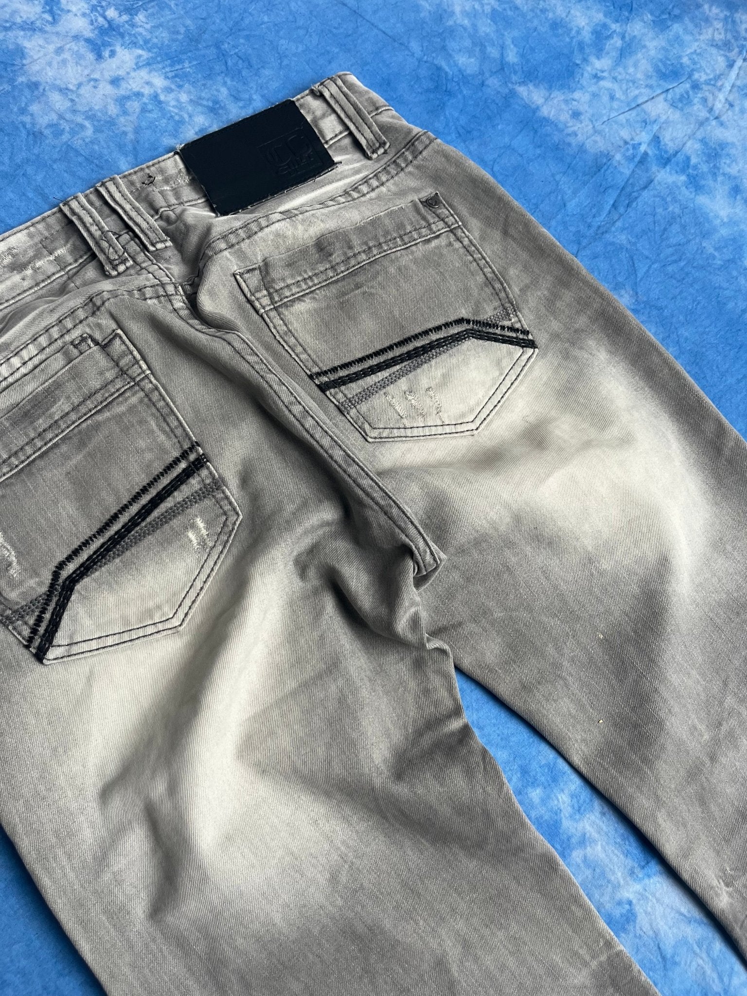 Jeansy z Przetarciami Cool Cat 00s 30x32 | Piggy Boxer Vintage Shop