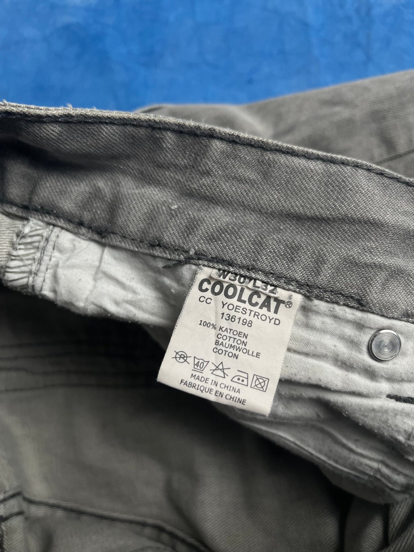 Jeansy z Przetarciami Cool Cat 00s 30x32 | Piggy Boxer Vintage Shop