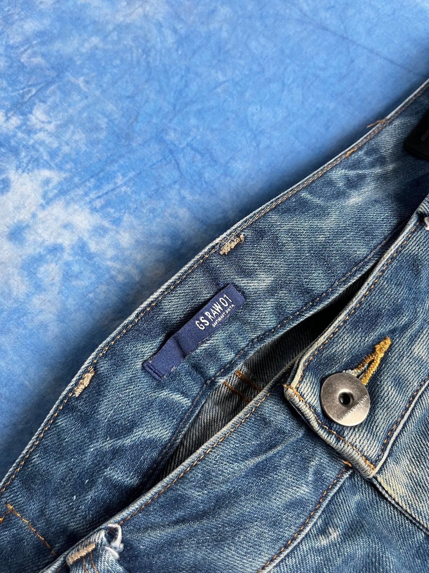 Jeansy z Przetarciami G - Star Raw Attack Low Straight 00s W32 L32 | Piggy Boxer Vintage Shop