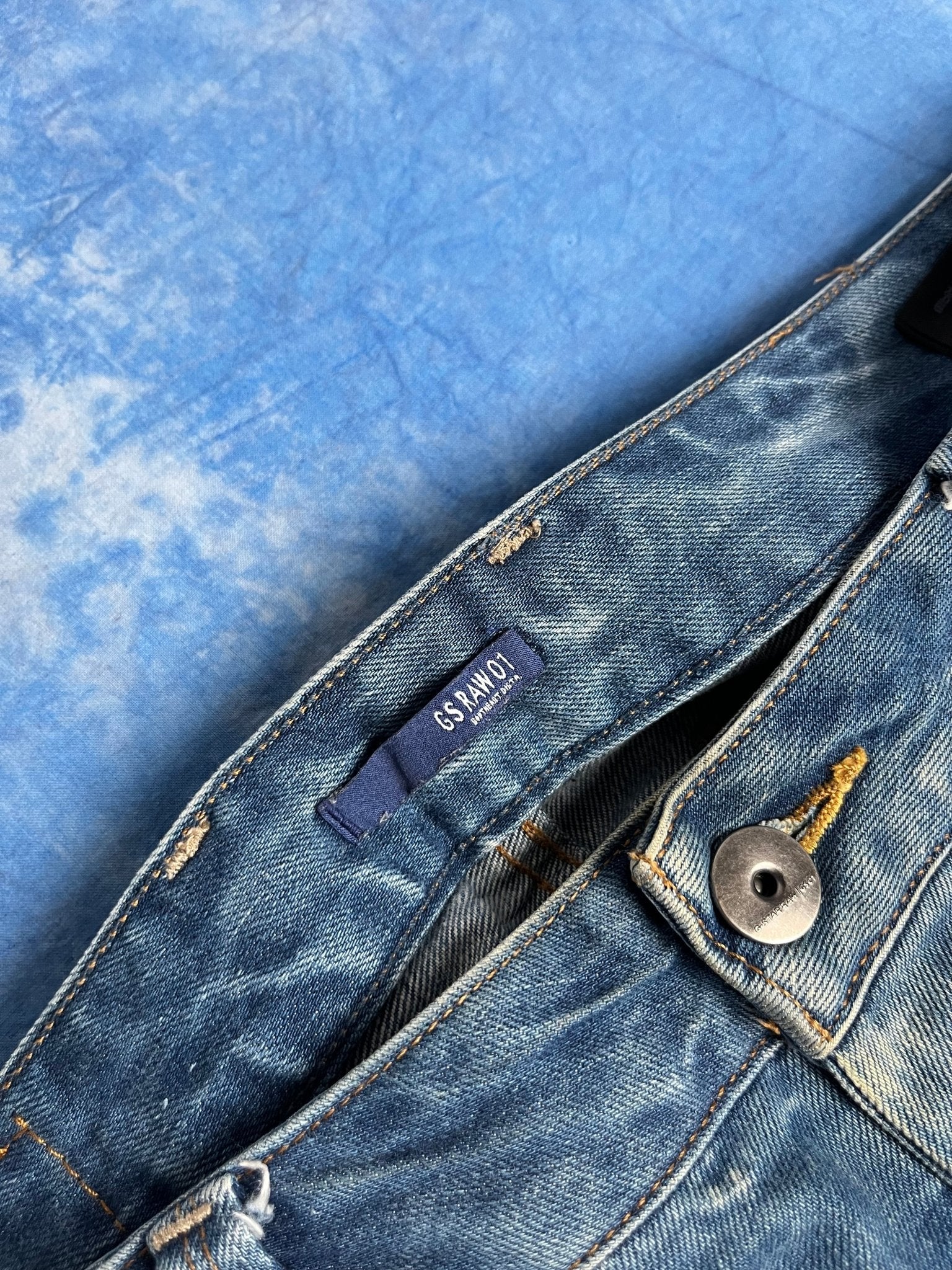 Jeansy z Przetarciami G - Star Raw Attack Low Straight 00s W32 L32 | Piggy Boxer Vintage Shop