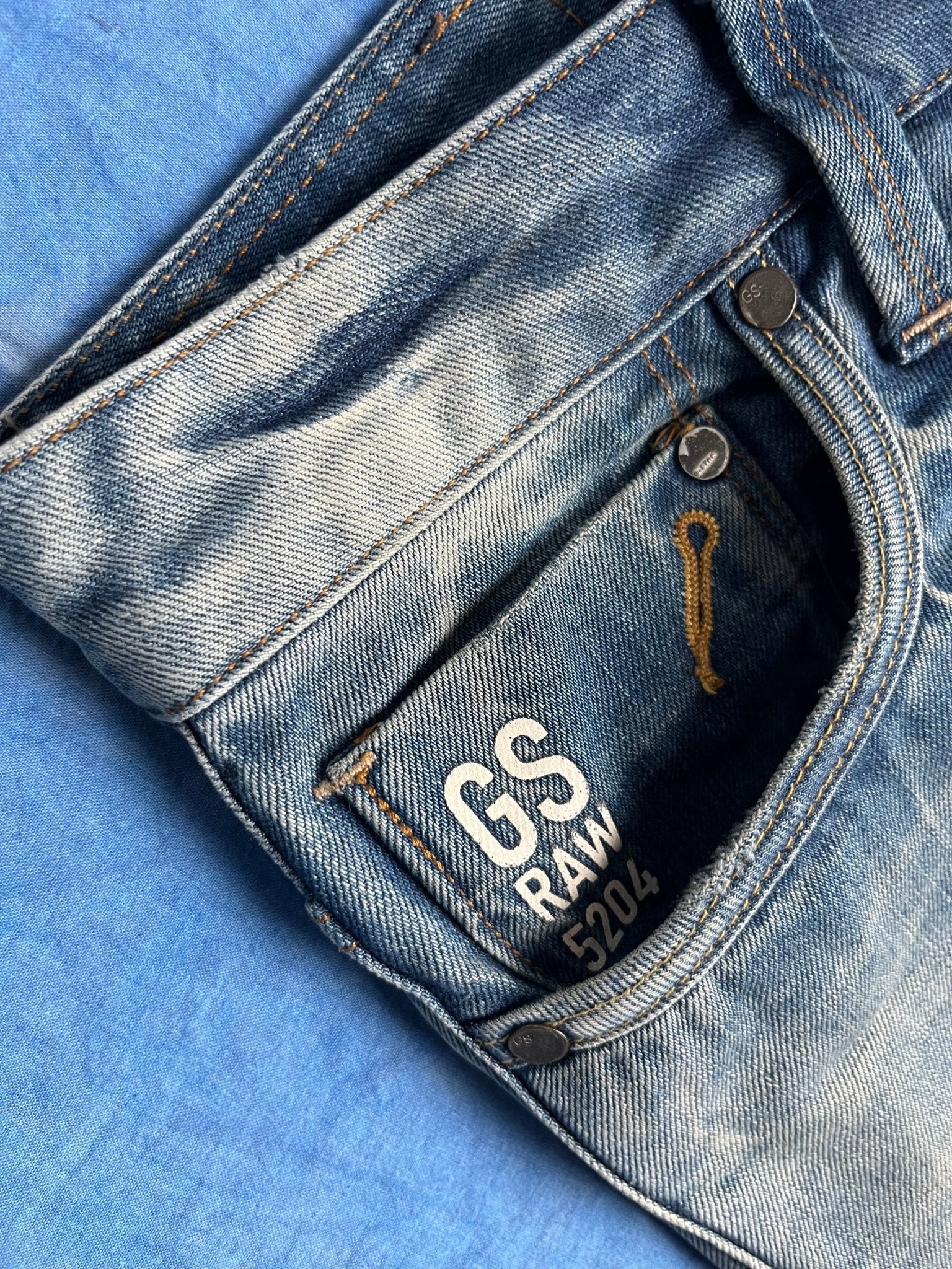 Jeansy z Przetarciami G - Star Raw Attack Low Straight 00s W32 L32 | Piggy Boxer Vintage Shop