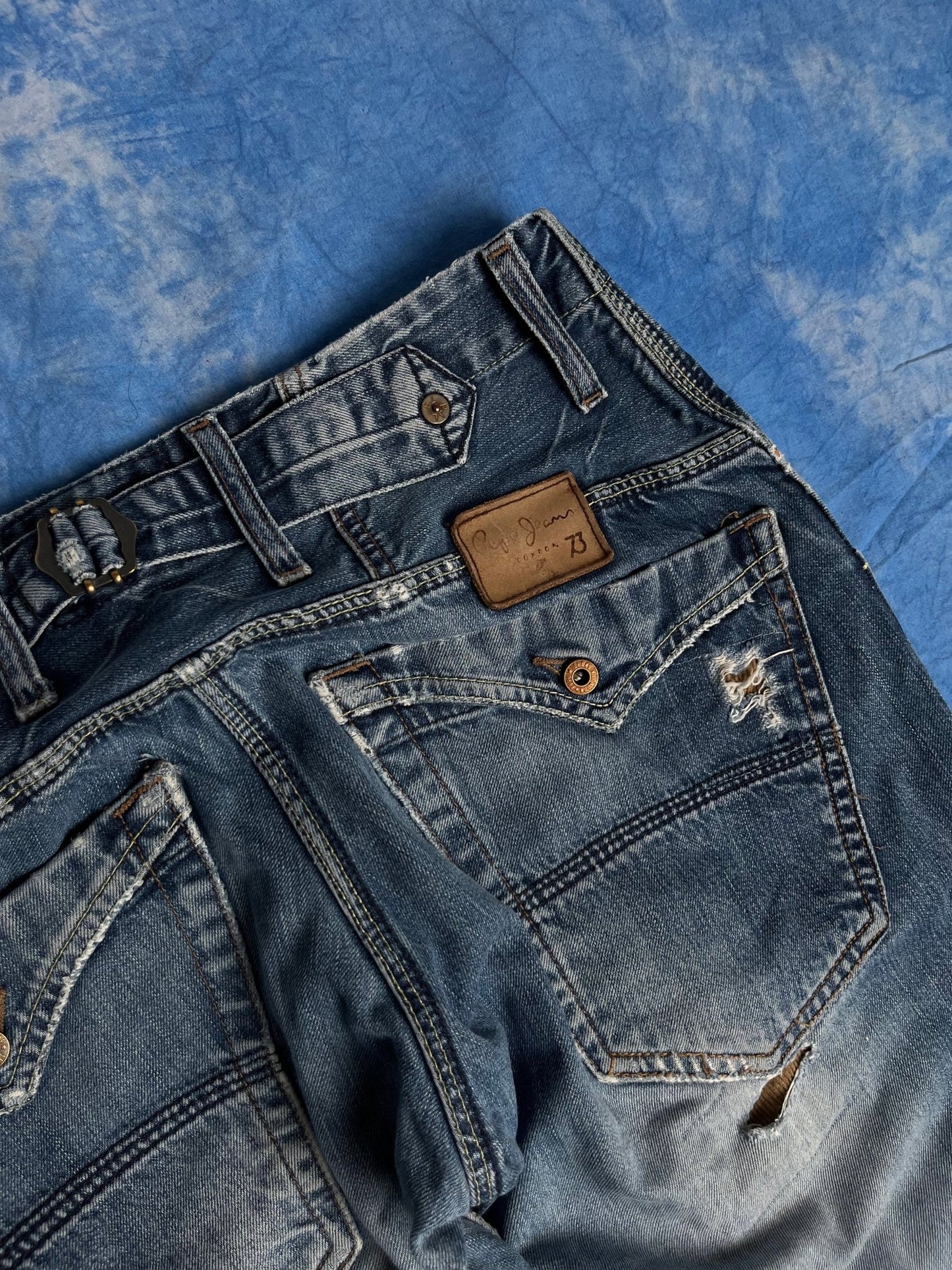 Jeansy z Przetarciami Pepe Jeans 00s W31 L34 | Piggy Boxer Vintage Shop