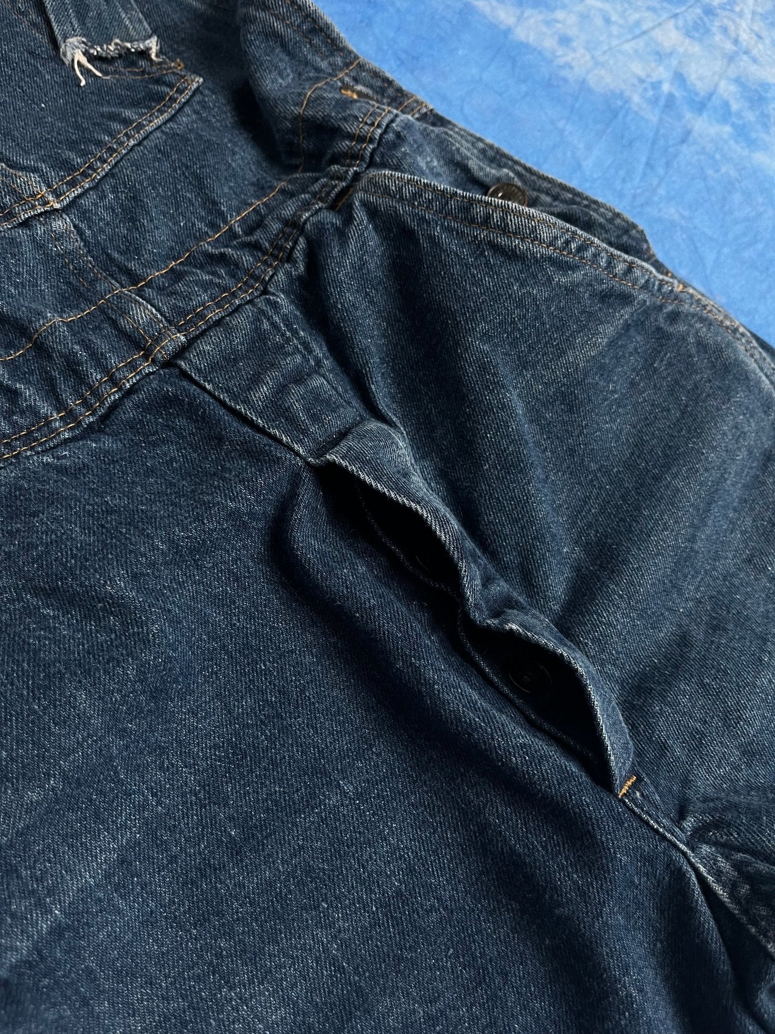 Ogrodniczki Levi's Plowboy "Farmers, Mechanics & Miners" 80s 27x34 | Piggy Boxer Vintage Shop