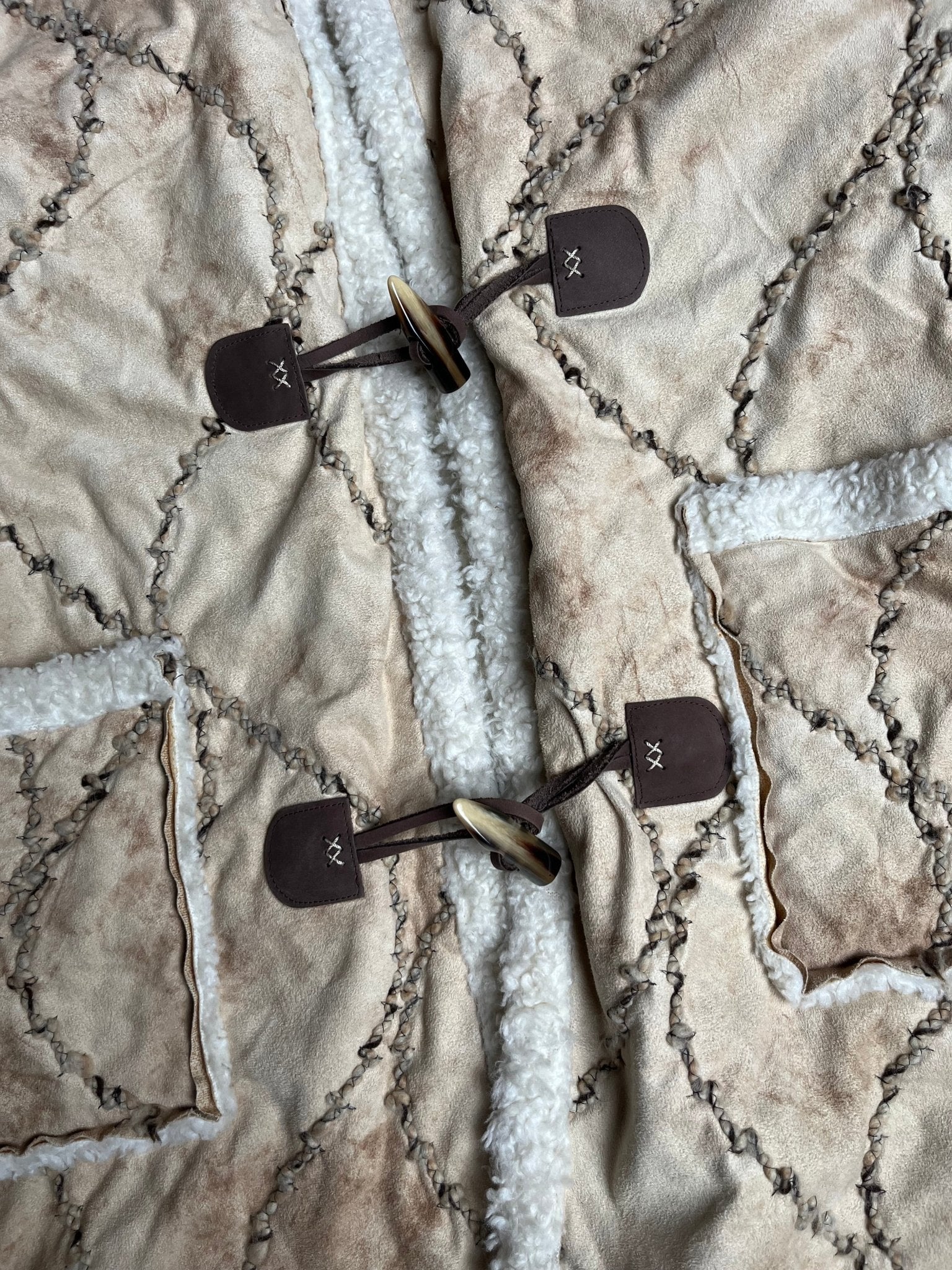 Płaszcz Kożuch Patchwork 00s S - M | Piggy Boxer Vintage Shop