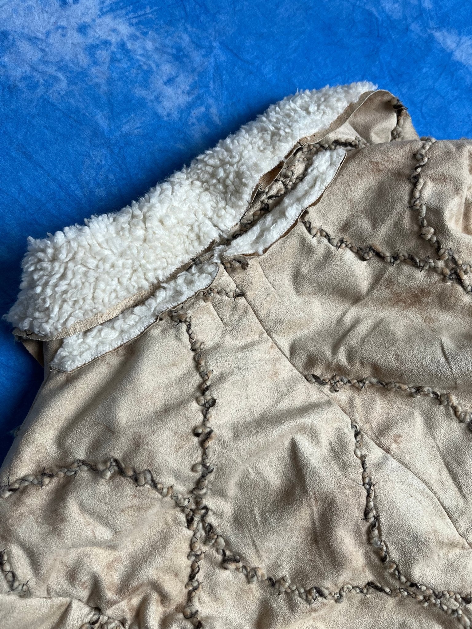 Płaszcz Kożuch Patchwork 00s S - M | Piggy Boxer Vintage Shop