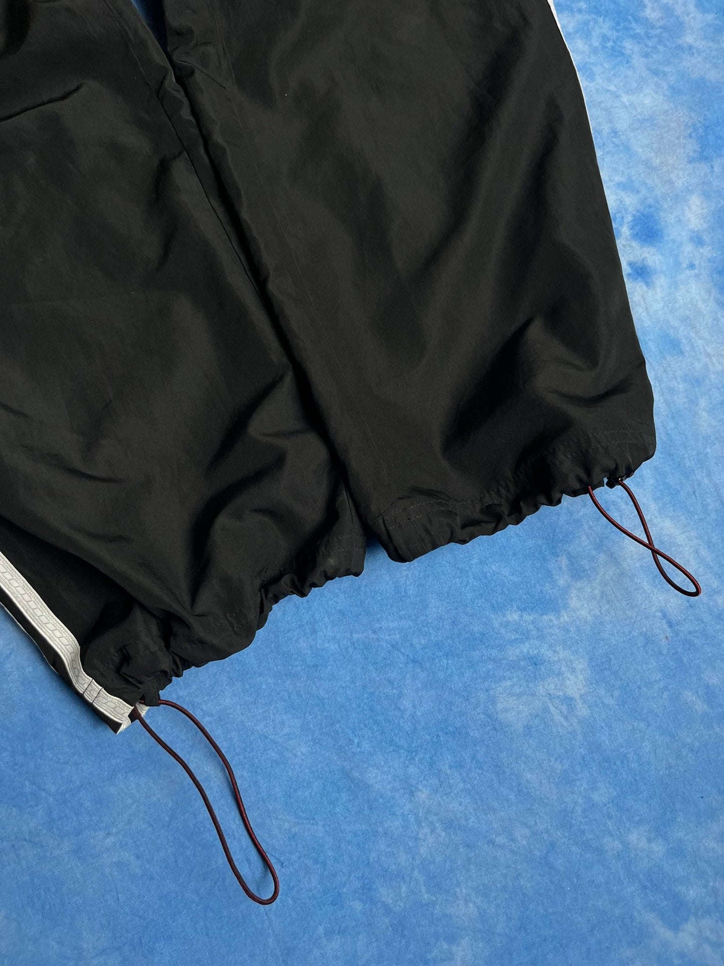 Spodnie Dresowe Adidas Parachute 00s S | Piggy Boxer Vintage Shop