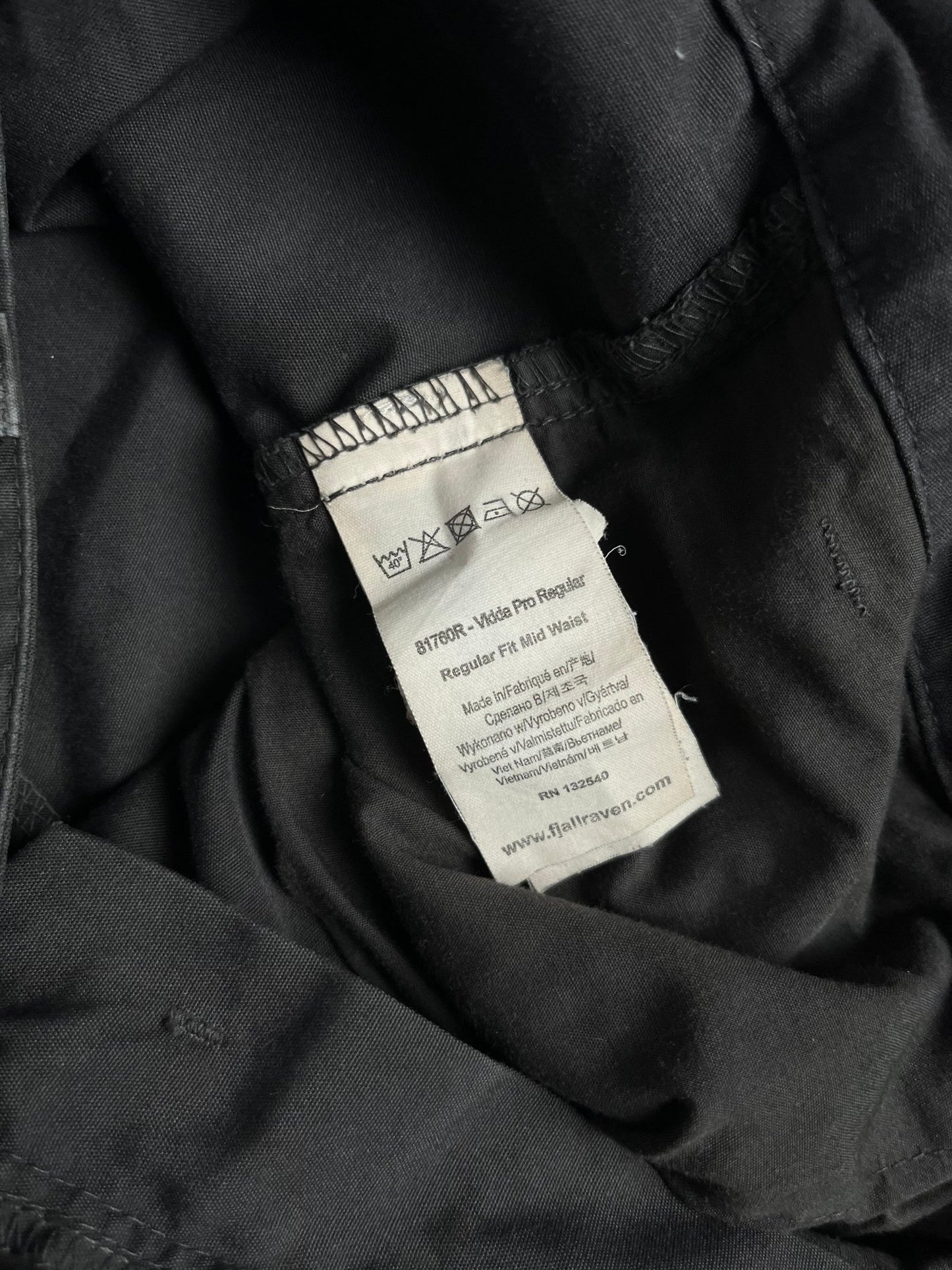 Spodnie Fjallraven Regular Fit Mid Waist G - 1000 W32 | Piggy Boxer Vintage Shop