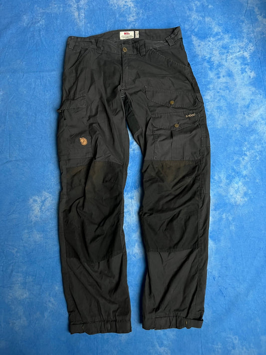 Spodnie Fjallraven Regular Fit Mid Waist G - 1000 W32 | Piggy Boxer Vintage Shop