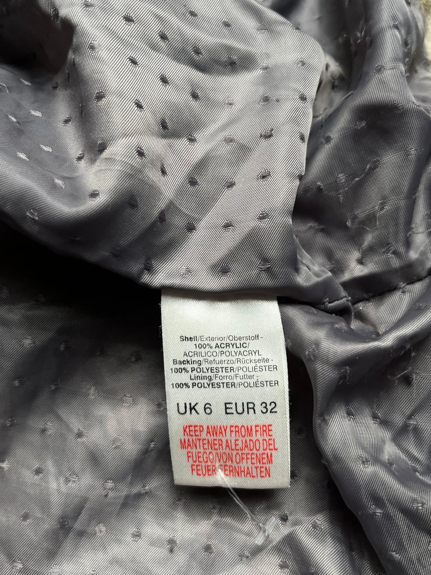 Sztuczne Futro w Łaty Krówki 00s S | Piggy Boxer Vintage Shop