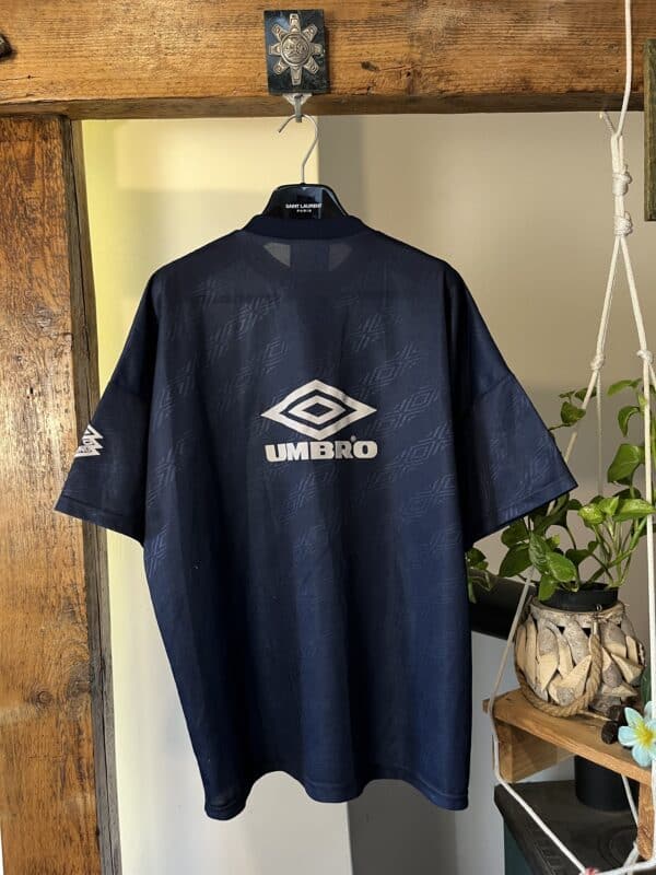 Koszulka Umbro 90s - obrazek 2